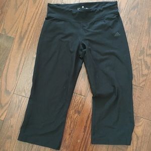Women’s Small Adidas Capris Athletic Pants